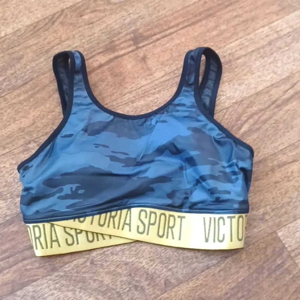 Victoria Sport bra size s/p/ch